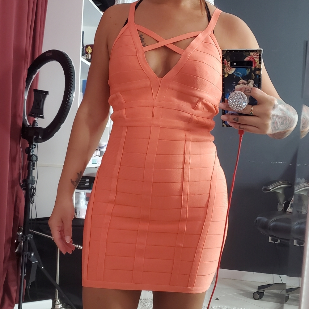 Bebe dress